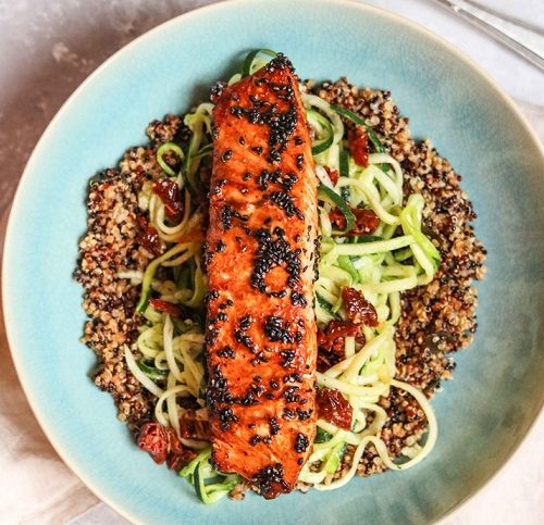Baked Salmon With Zoodles & Quinoa – Smart Lifestyling